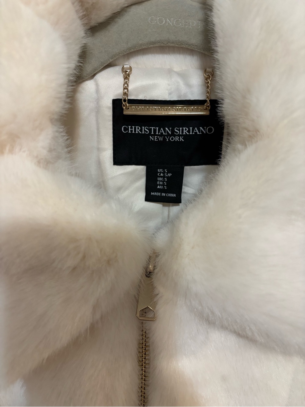 Christian Siriano Faux Fur Zip Front Jacket in Cream - Picture 5 of 10